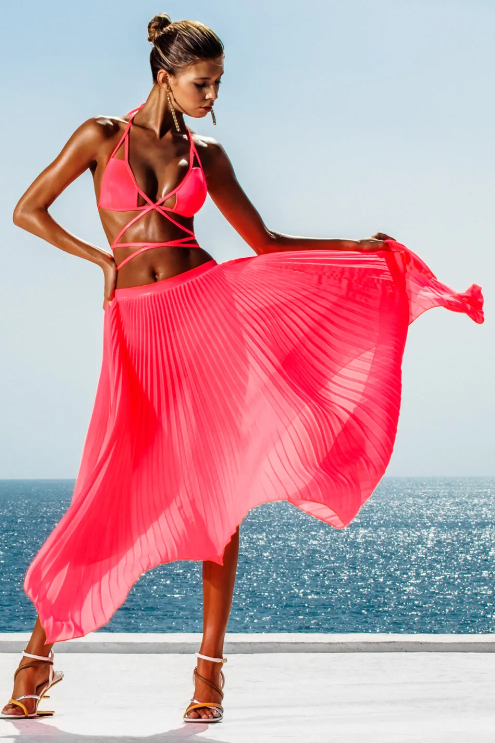 Strappy Slick Triangle